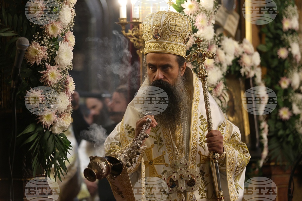 Албанският архиепископ Анастасий беше изключителна и светла личност за Православната църква, казва патриарх Даниил по повод кончината на духовника