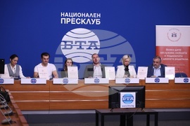 Национален пресклуб на БТА - София - споделено родителство - пресконференция