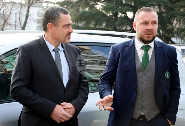 Пълният стадион ни мотивира, категоричен е техническият директор на Лудогорец Козмин Моци