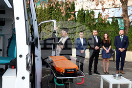 Варна - "Аз Вярвам и Помагам" - дарение линейка