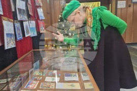 Хасково - Регионална библиотека - изложба „Новогодишна ретро поща“