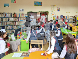 Самоков - Детска библиотека - коледна работилница