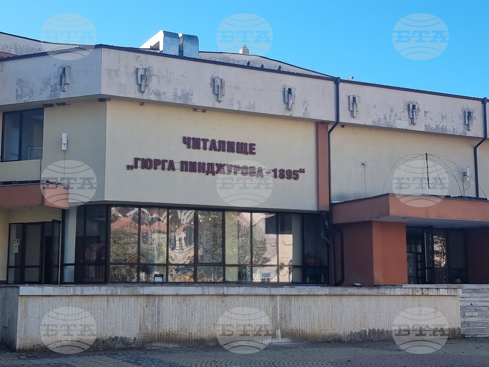Изложба с рисунки на талантливо момче представят този петък в трънското читалище