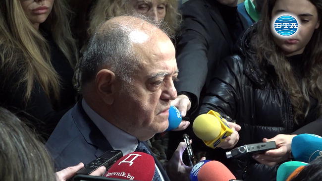 Атанас Атанасов пита премиера има ли пробив в националната ни сигурност заради информацията за шпионска дейност на българи във Великобритания