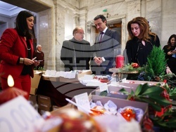 Народно събрание - коледен базар