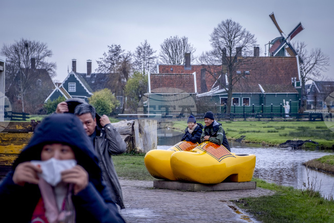 Близо 1100 хотела в Нидерландия се включват в колективен иск срещу "Букинг" 