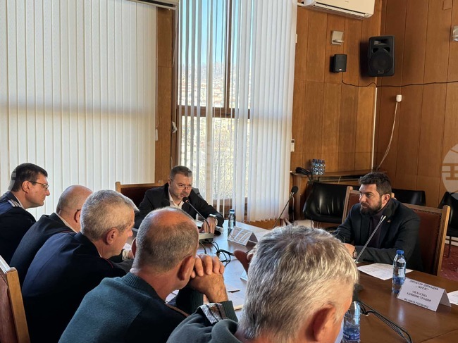 Ветеринарните лекари от общините във Великотърновско продължават всекидневните срещи с животновъдите от областта