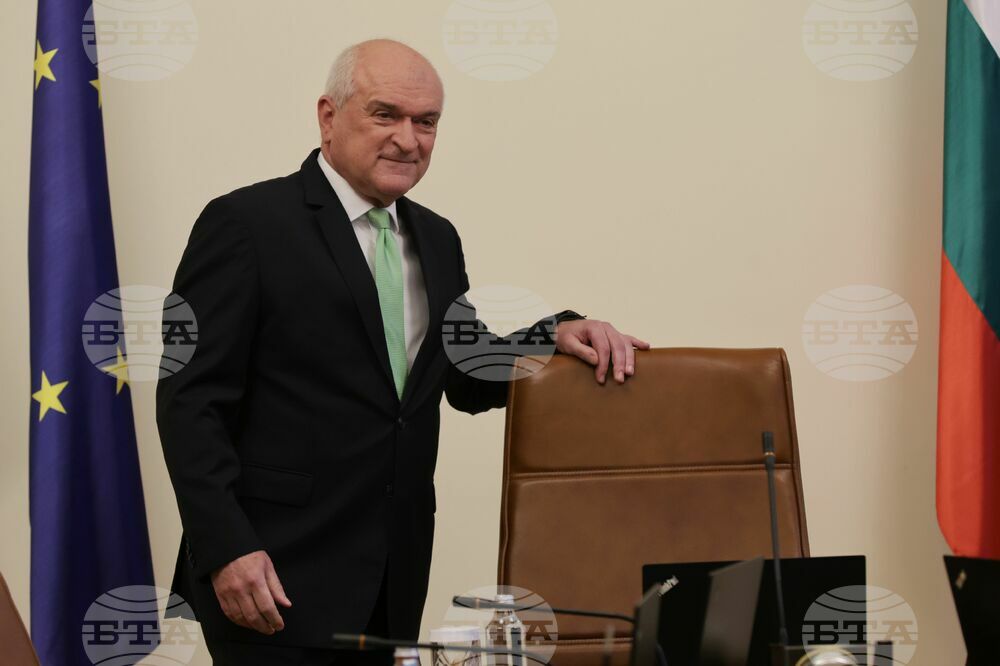 Повишават се доходите и се запазват ставките на основните преки и косвени данъци, заяви премиерът Главчев за Бюджет 2025