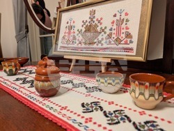 Посолството на България в Япония участва в инициатива „Коледа по света 2024“, в рамките на която в периода 1 декември – 25 декември в район Ямате, град Йокохама ще бъде изложена експозиция „Българска Коледа“. 