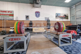 Сливен - спортна зала - вдигане на тежести