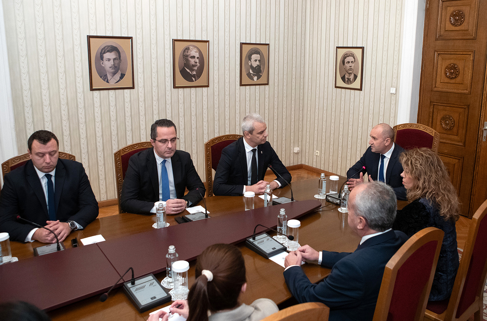 Президентът Радев: Парламентът може и трябва да работи успоредно с преговорите за съставяне на правителство