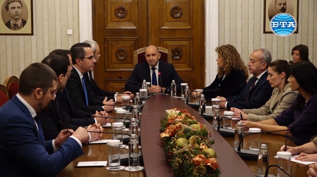 Готови сме да предложим кабинет, ако ни се предостави мандат, каза лидерът на „Възраждане“ Костадин Костадинов