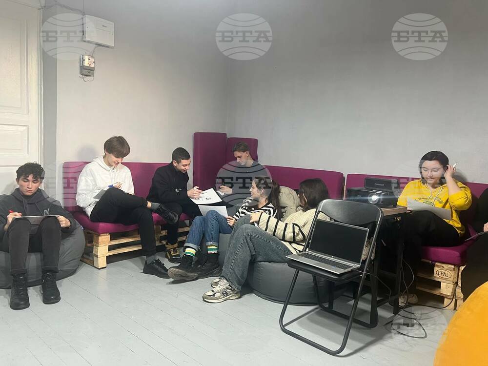 Участници в Младежкия клуб „Правосъдие“ в Болград обсъдиха лидерството и разрешаването на конфликти