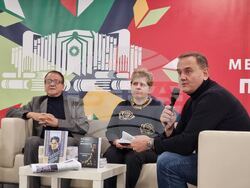 Разкази на над 60 български автори са включени в сборника „Маски на времето“. Снимка: Гергана Николова / БТА