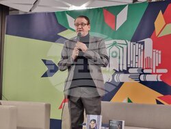 Разкази на над 60 български автори са включени в сборника „Маски на времето“. Снимка: Гергана Николова / БТА