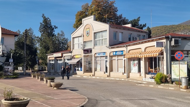 В Земен откриват нова мултифункционална спортна площадка