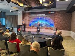 Индивидуални стипендии получиха 50 студенти от различни висши училища с интерес към информационните технологии и креативните умения. Снимка: МОН