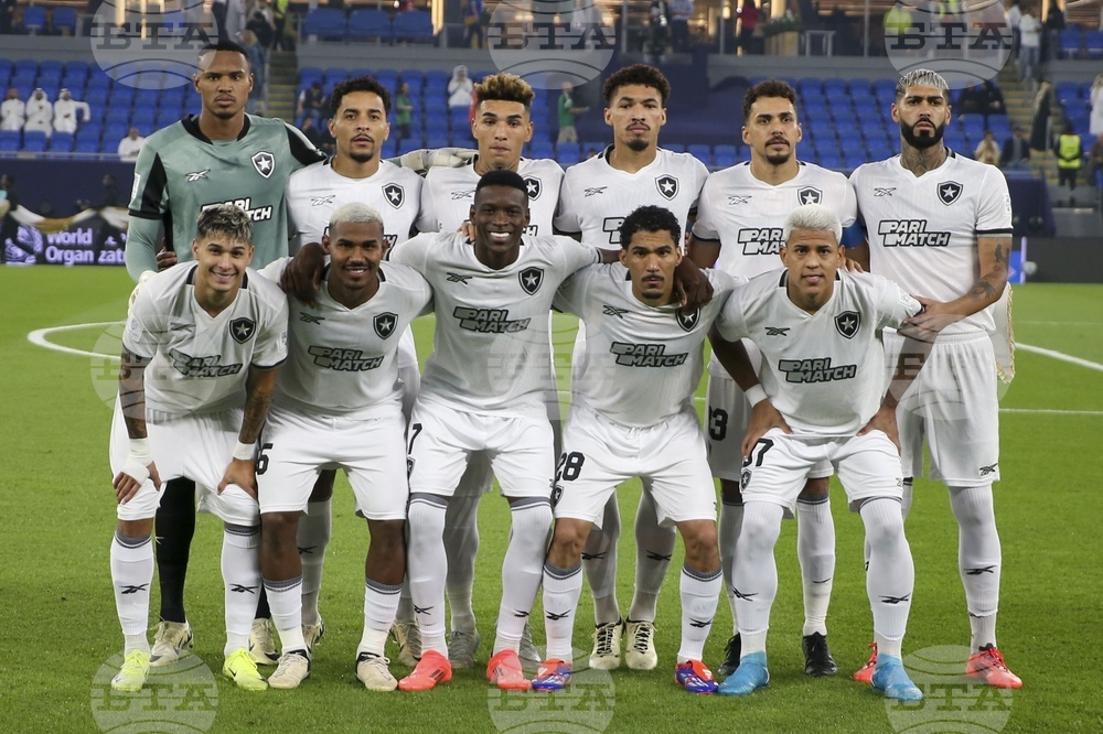 Шампионът на Южна Америка Ботафого (Рио де Жанейро) продължава да търси треньор, избраният от тях се оказа без лиценз