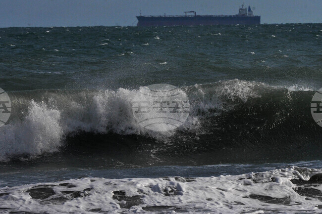 Navy Reinforces Dive Team for Maslen Nos Wreck