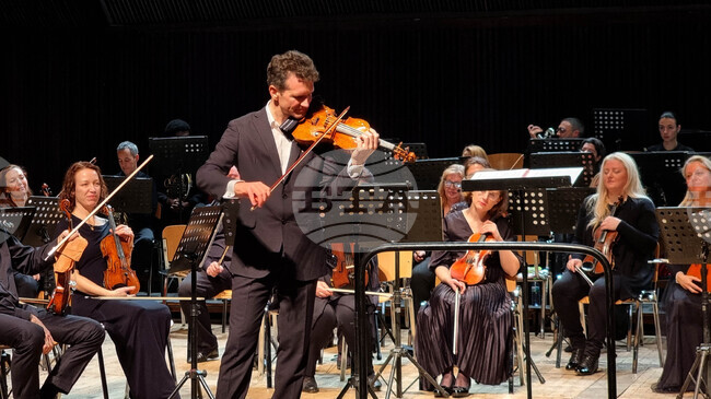 Цигуларят Светлин Русев гостува отново във Варна за симфоничен концерт под диригентството на Георги Димитров