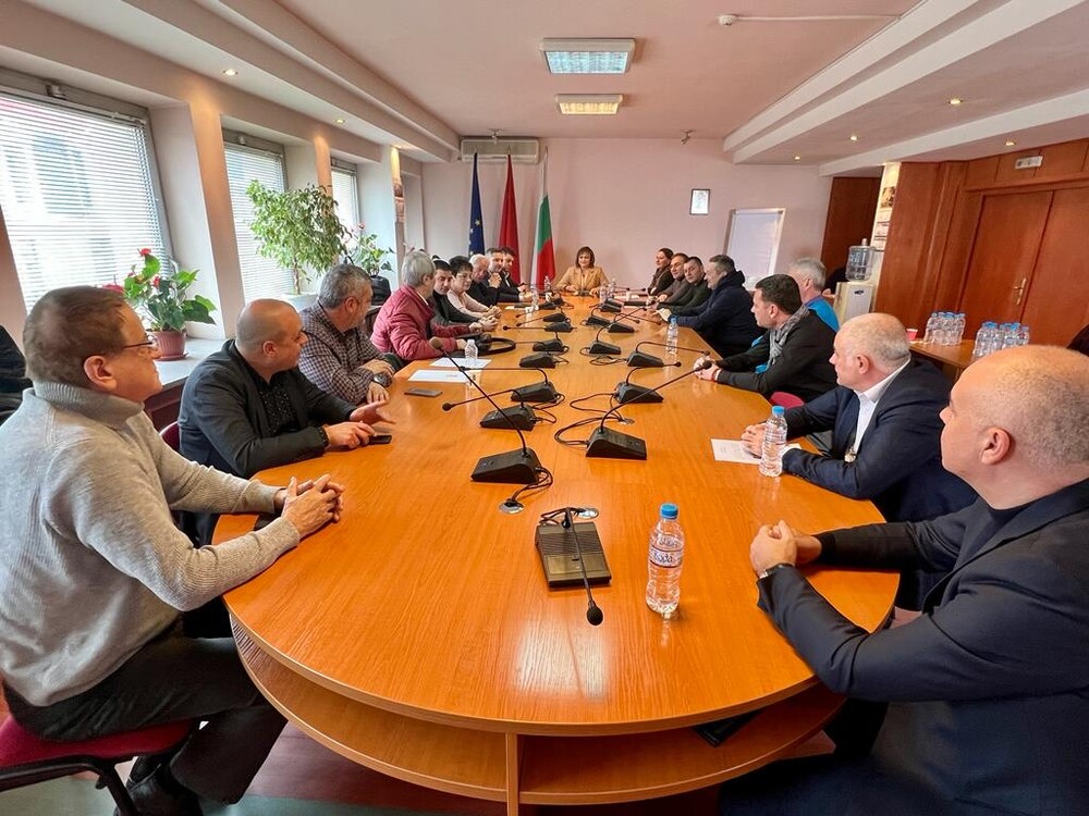 БСП: Изпълнителното бюро на БСП прие декларация против Луковмарш