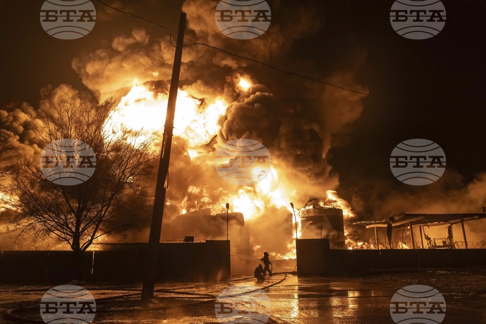 Трима души бяха ранени при руска атака срещу град в Централна Украйна, съобщиха украинските власти