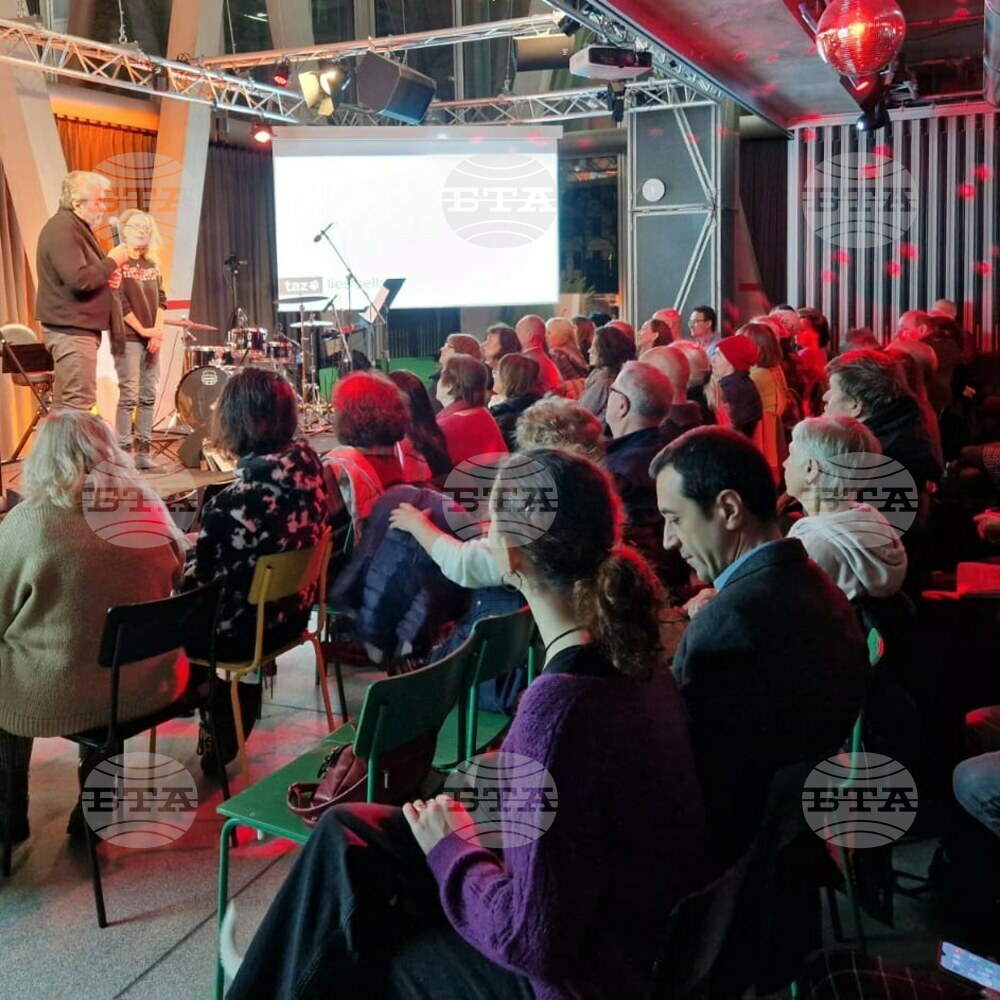 "Smooth Experience" Concert in Berlin Showcases the Talent of Vasil Spasov