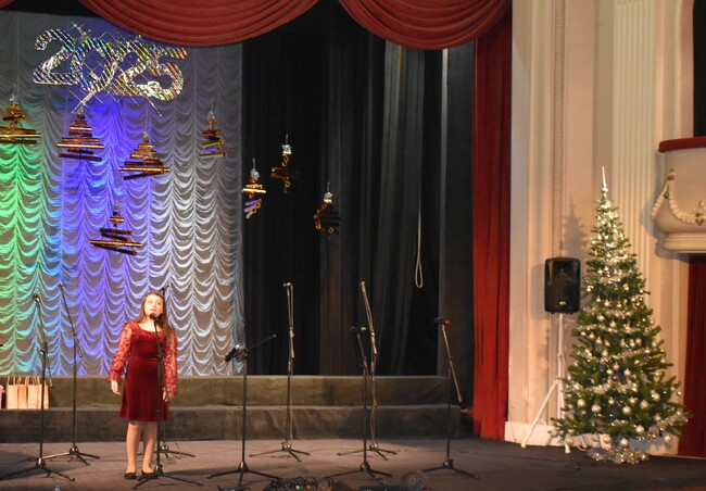 Община Ловеч: Букет от красиви емоции и настроение подари Академия „Музикален свят“- Ловеч на своята публика