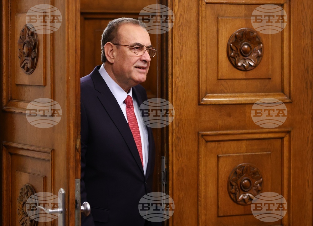 Президент - „Демокрация, права и свободи“ ДПС - консултации