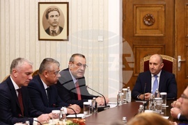 Президент - „Демокрация, права и свободи“ ДПС - консултации