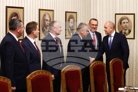 Президент - „Демокрация, права и свободи“ ДПС - консултации