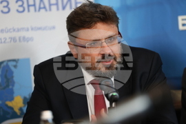 Сърбия - Национален пресклуб на БТА - Босилеград - проект „Европа на Балканите: Заедно чрез знание” - трансгранична конференция