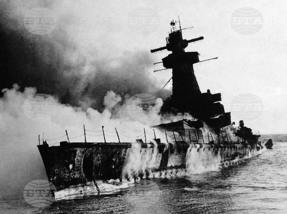 Преди 85 години се води морска битка между три британски крайцера и германски броненосец при Рио де ла Плата в южния Атлантик