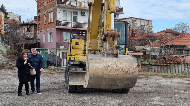 Хасково - физкултурен салон - първа копка