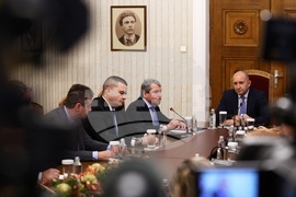 Румен Радев - „Има Такъв Народ“ - консултации