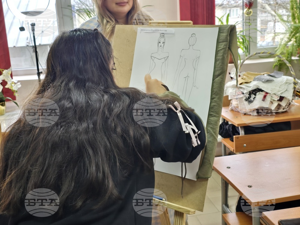 Добрич - празник на занаятите - Професионална гимназия по транспорт, обслужване и лека промишленост