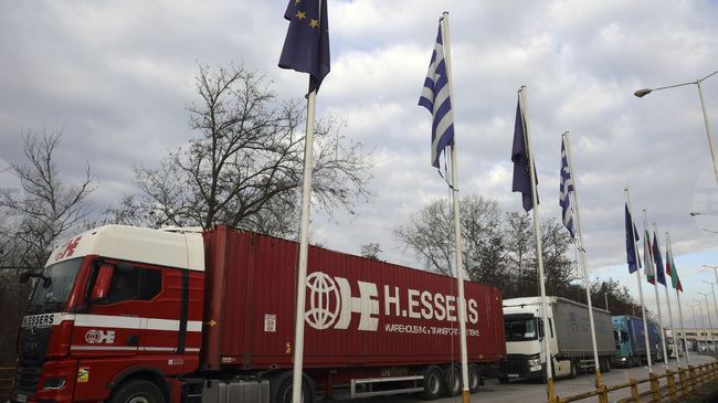 Автомобилни превозвачи в Гърция ще започнат безсрочни протести от 21 декември