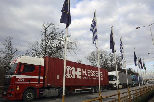 Автомобилни превозвачи в Гърция ще започнат безсрочни протести от 21 декември