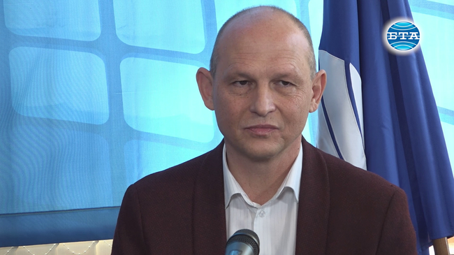 Община Кюстендил търси начини и възможности да подкрепя събитията в Босилеград и да подпомага местните хора, каза заместник-кметът Николай Дочев