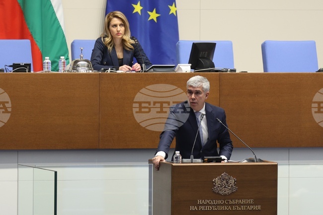 Няма опасност от режим на тока, но цената е под въпрос, заяви министър Малинов