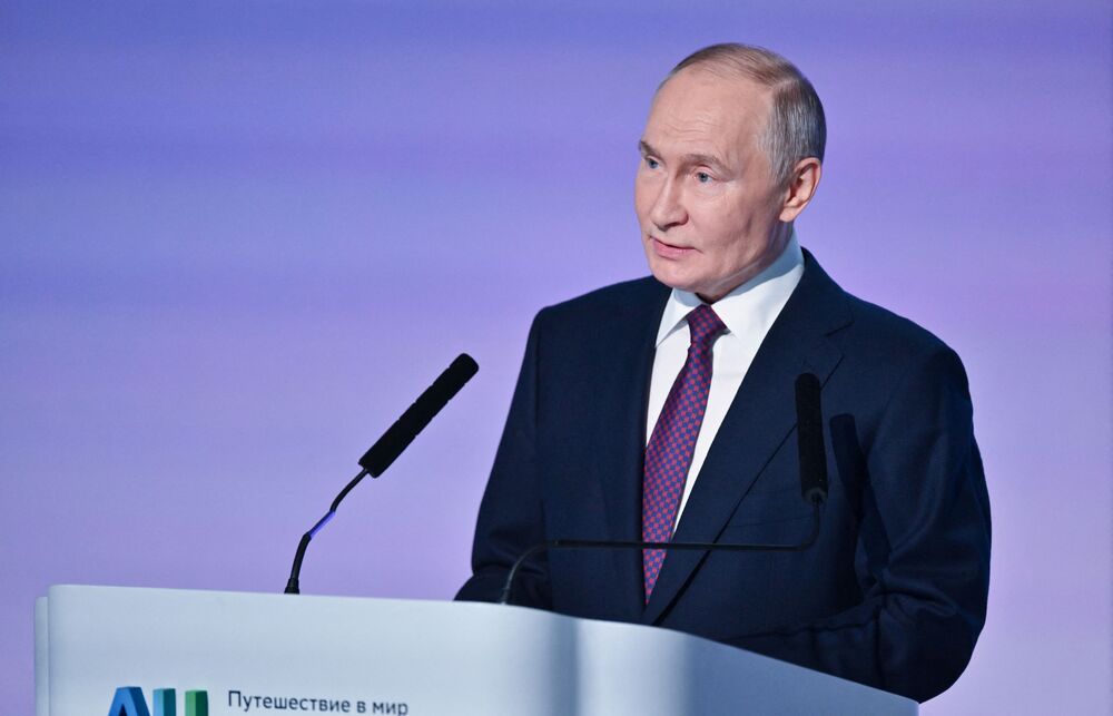 УАМ: Путин похвали президента на ОАЕ за развитието на технологии с изкуствен интелект