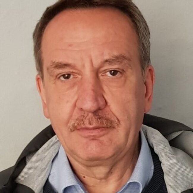 Системите за ранно предупреждение са комплекс от звена и хора, всеки със своите задачи, каза метеорологът и бивш член на СМО Димитър Иванов