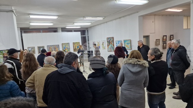 Изложба "Зимен салон" беше открита в Художествена галерия "Елена Карамихайлова" в Шумен