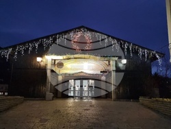 Ловеч - коледни светлини - базар