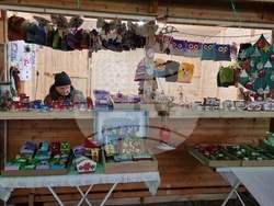 Ловеч - коледни светлини - базар