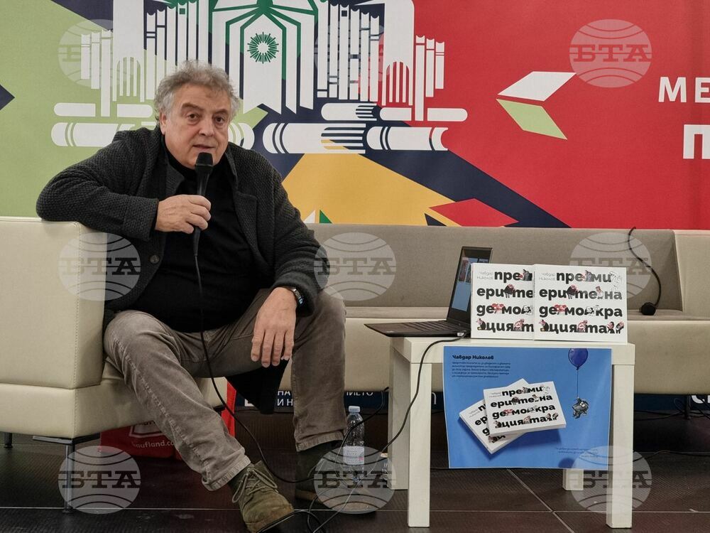 Чавдар Николов събира близо 230 свои карикатури в книгата „Премиерите на демокрацията“