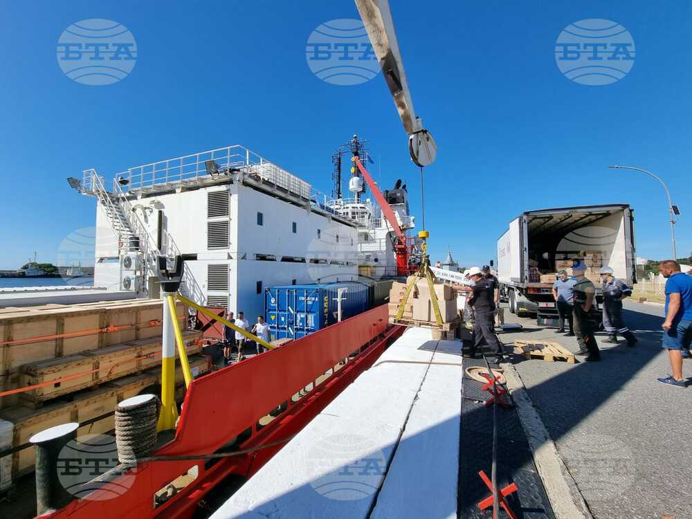 Day 41: Final Loading Activities as RSV 421 Prepares to Depart from Mar del Plata