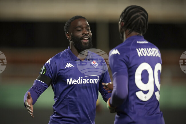 Комо привлича Жонатан Иконе от Фиорентина