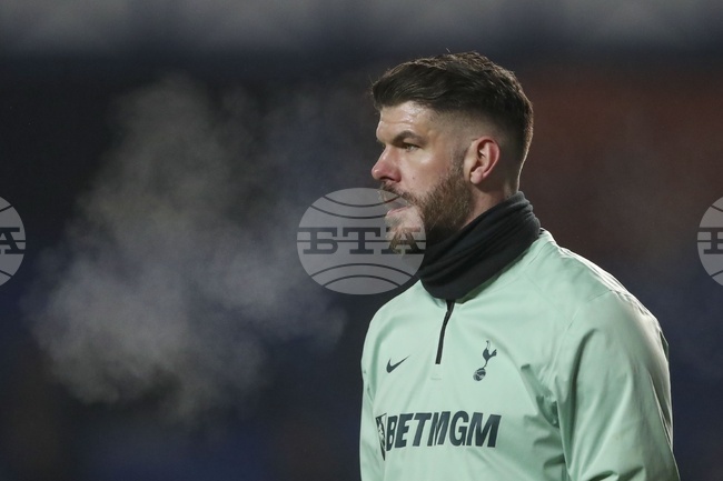 Двама футболисти ще бъдат освободени от Тотнъм това лято