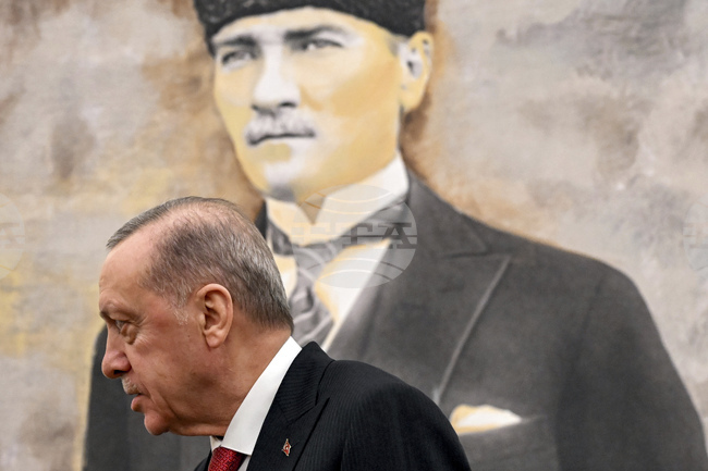 Борбата с тероризма, войната в Украйна и сътрудничеството с Европа в сигурността ще обсъди днес Съветът за национална сигурност на Турция 